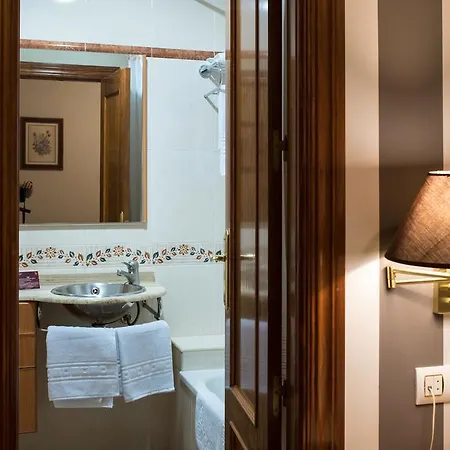 Los Cazadores מלון